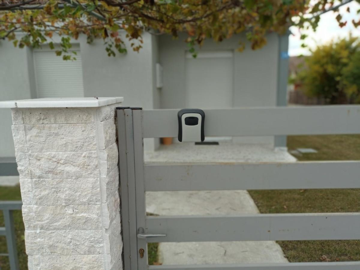 Το Άλλο Σπίτι... Villa Aridaía Eksteriør bilde